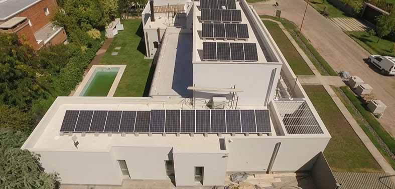 esta-casa-cipolena-se-abastece-con-energia-solar