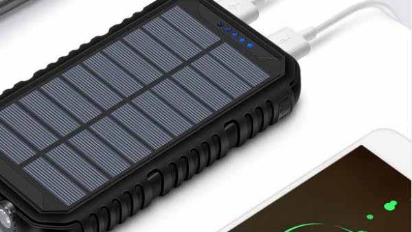 las-mejores-baterias-solares-externas-para-tu-movil-este-verano