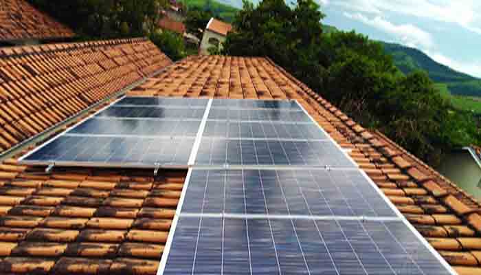 conscientizacao-de-alunos-sobre-energia-eletrica-rende-kit-solar-para-escola-em-guararema